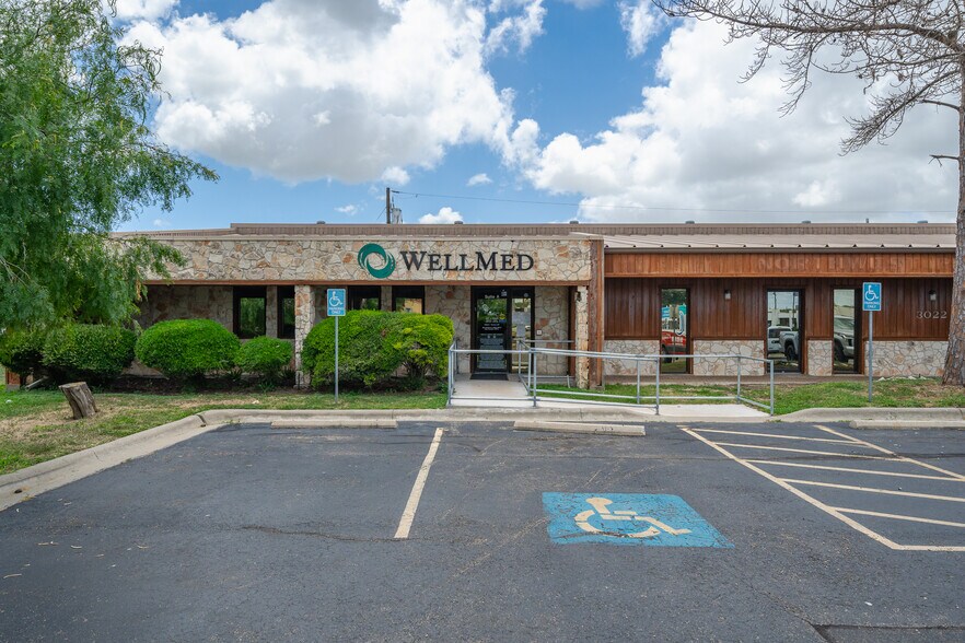 More Photos Of 3022 McKinzie Rd, Corpus Christi Medical For Sale