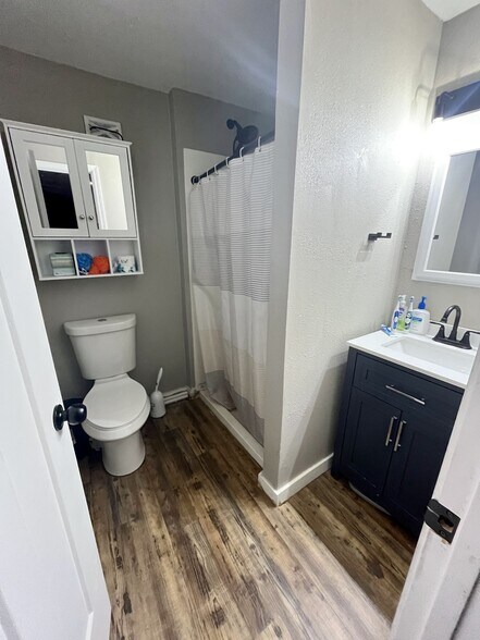 More Photos Of 1575 Tablerock Cir, Branson Hotel For Sale