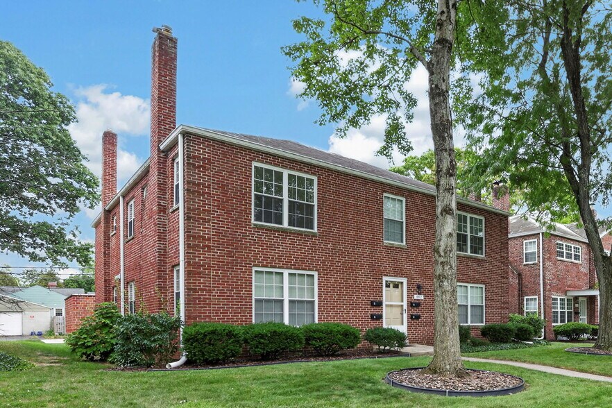 More Photos Of 802 Kenwick Rd, Columbus Apartments For Sale