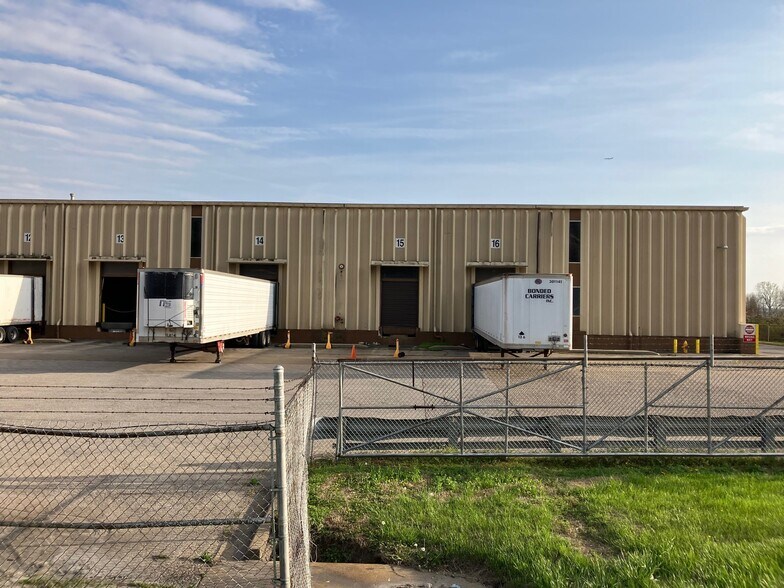 More Photos Of 2301 St. George Rd, Evansville Distribution For Lease