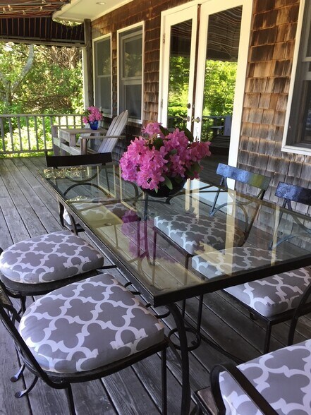 More Photos Of 3063 Bristol Rd, New Harbor Hospitality For Sale