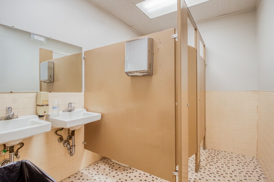 More Photos Of 101 West St, Hillsdale Office For Lease