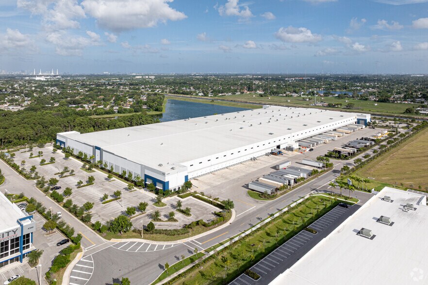 More Photos Of 21500 NW 47th Ave, Miami Gardens Unknown For Lease