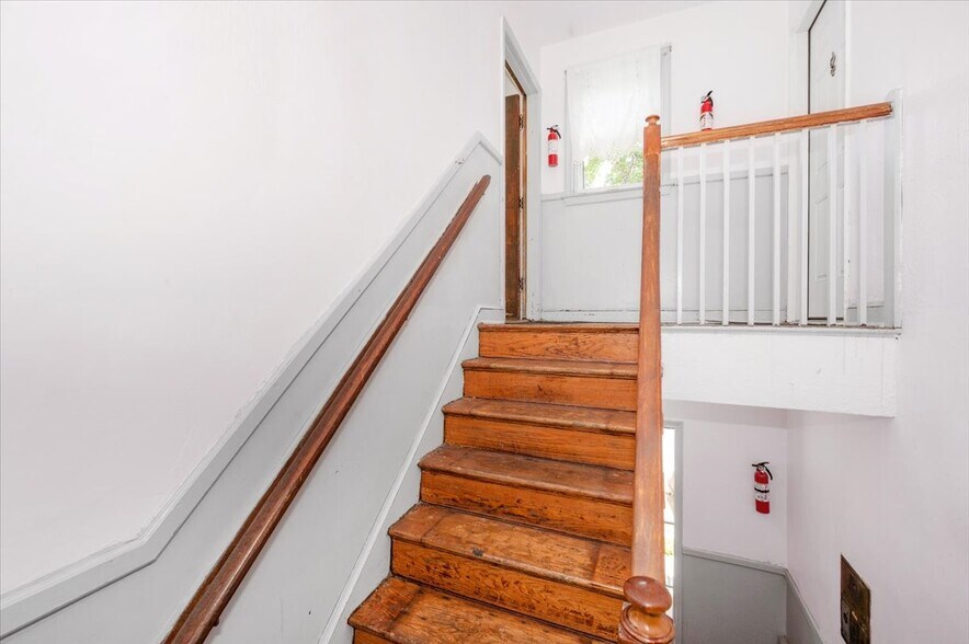 More Photos Of 1010-1012 16TH Street NE, Washington Apartments For Sale