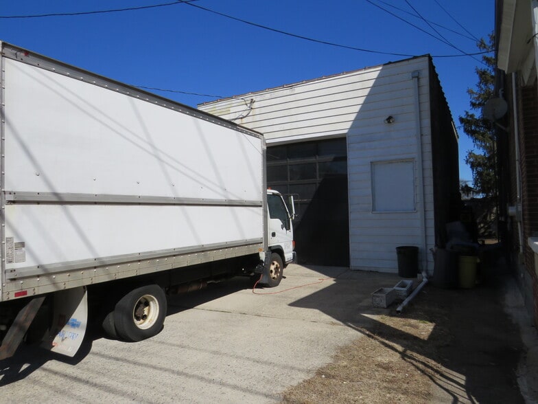 More Photos Of 2048 S Broad St, Hamilton Storefront For Sale