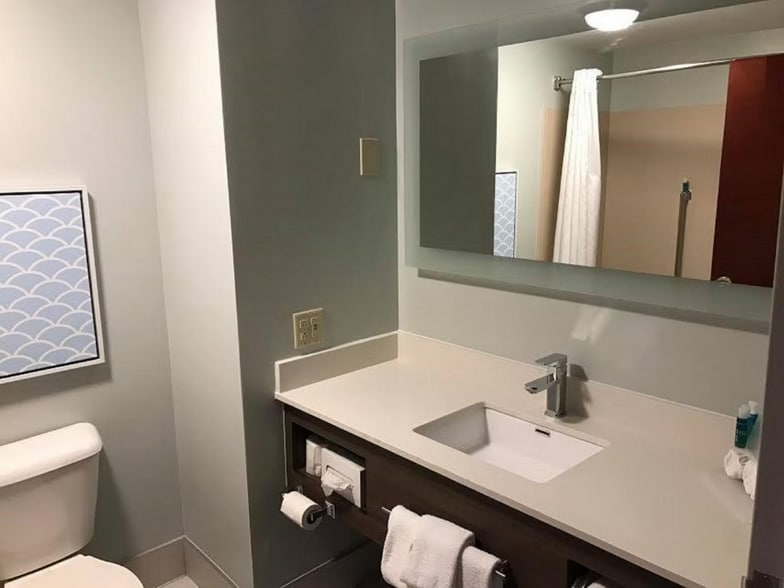 More Photos Of 95 N Parkview Dr, Brookville Hotel For Sale
