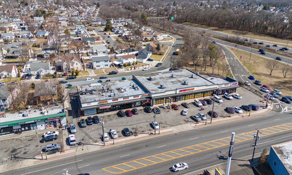 More Photos Of 957-979 Nassau Rd, Uniondale General Retail For Sale