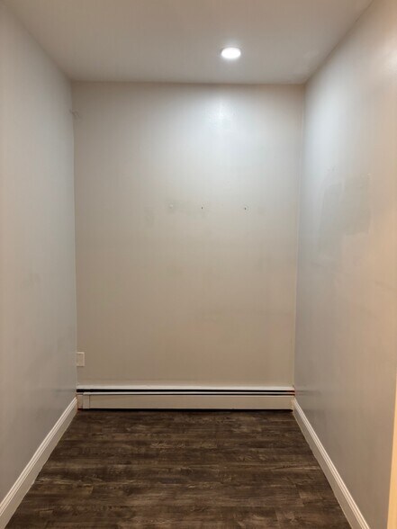 More Photos Of 511 Humphrey St, Swampscott Medical For Lease