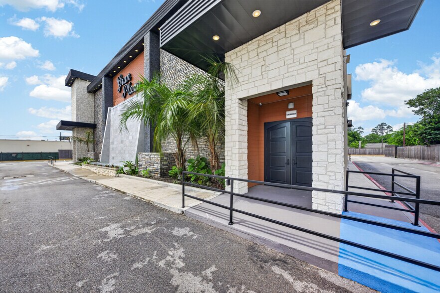 More Photos Of 25807 I-45, Spring Lodge Meeting Hall For Sale