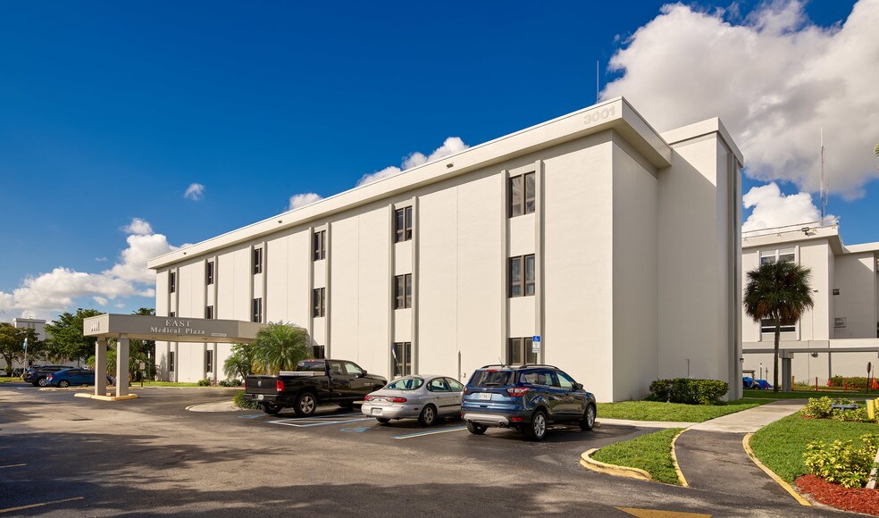 More Photos Of 3001 NW 49th Ave, Lauderdale Lakes Medical For Lease