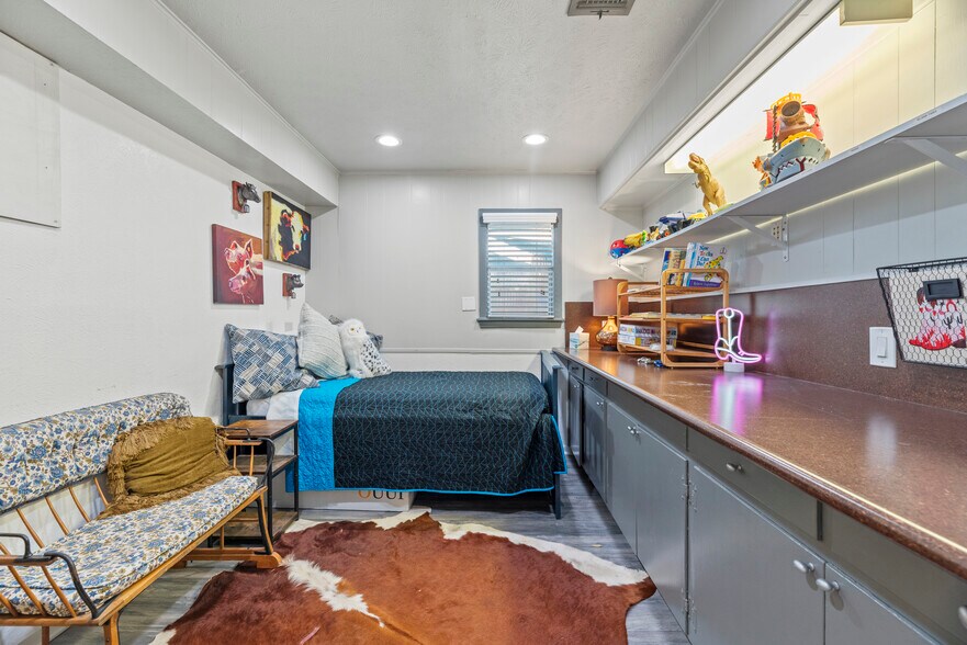 More Photos Of 26615 Keith St, Spring Freestanding For Sale