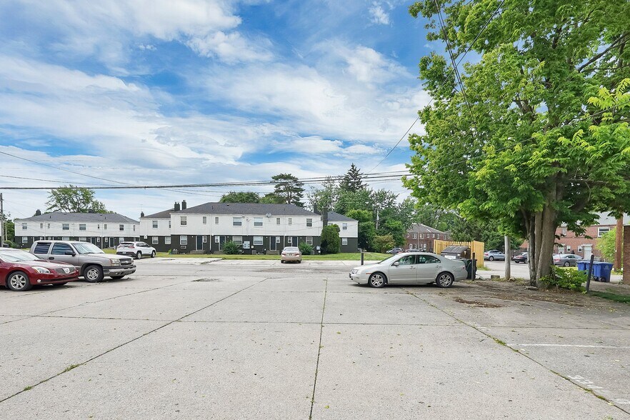 More Photos Of 3349 E Broad St, Columbus Multifamily For Sale