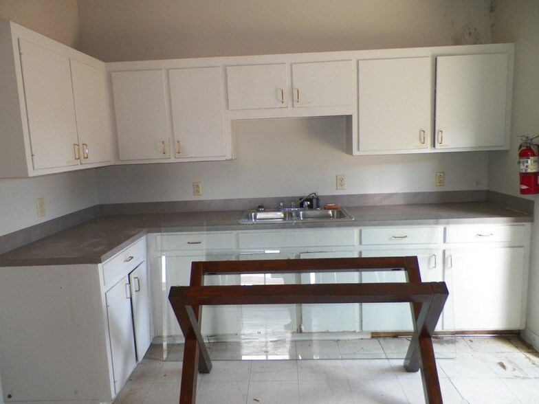 More Photos Of 2424 Old Sterlington Rd, Monroe Freestanding For Lease