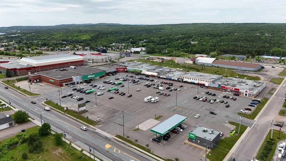 Primary Photo Of 634 Reeves St, Port Hawkesbury General Retail For Lease