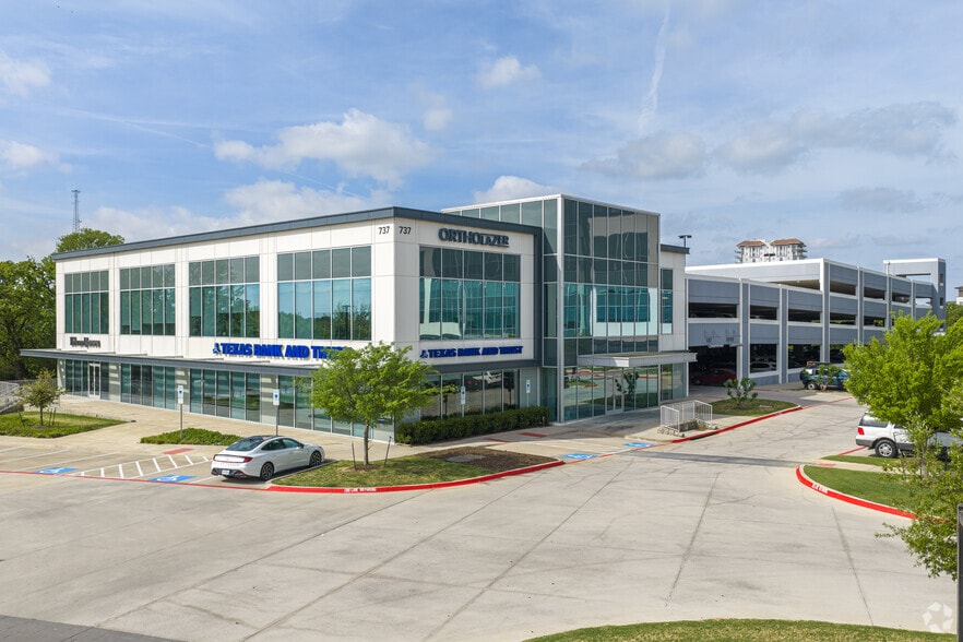 More Photos Of 777 International Pky, Flower Mound Unknown For Lease