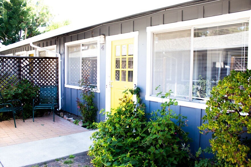 More Photos Of 2483-2491 Whitney Dr, Mountain View Apartments For Sale
