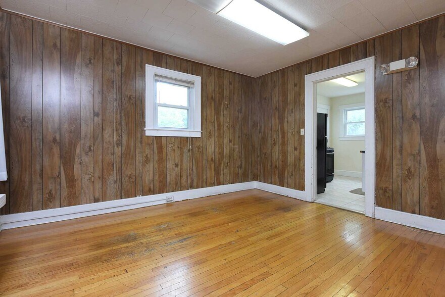 More Photos Of 47 Spring St, Ramsey Medical For Sale