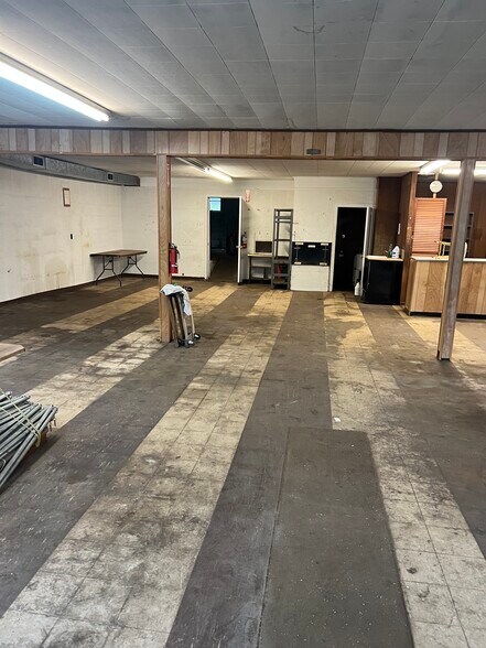 More Photos Of 241 Danbury Rd, New Milford General Retail For Lease