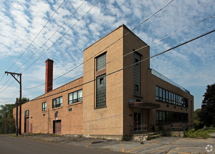 Primary Photo Of 400 Clinton St, Fayetteville Manufacturing For Lease