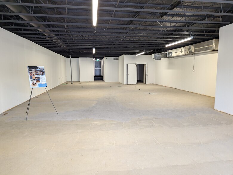 More Photos Of 11223-11231 Jasper Ave NW, Edmonton Storefront Retail Office For Lease