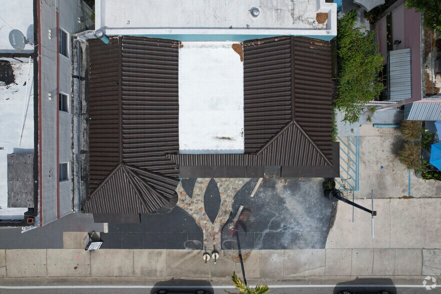 More Photos Of 7613-7617 Biscayne Blvd, Miami Storefront Retail Office For Lease