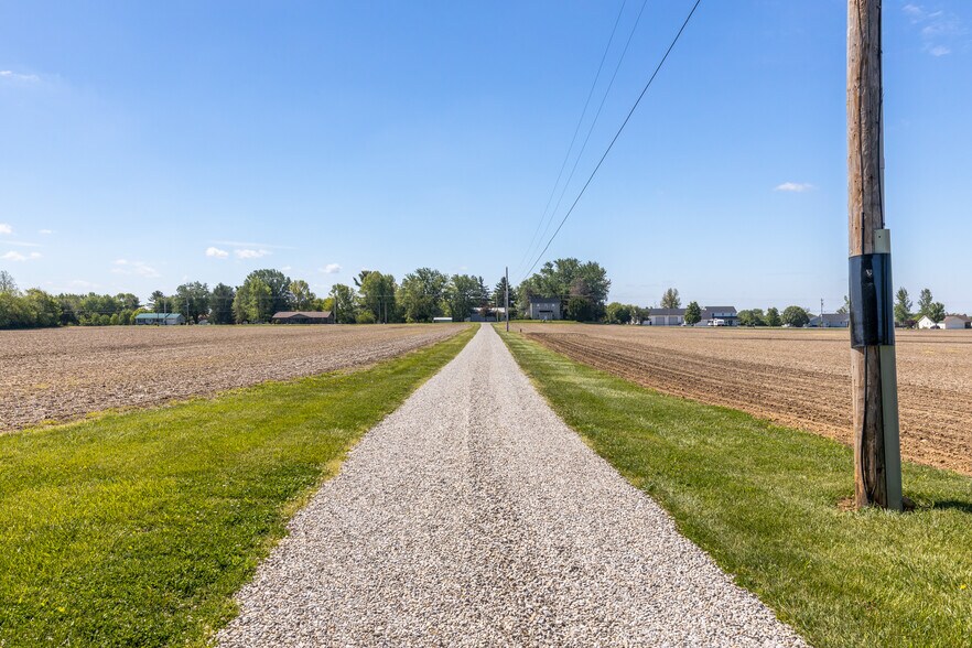 More Photos Of 9228 Stoutsville Pike, Stoutsville Land For Sale