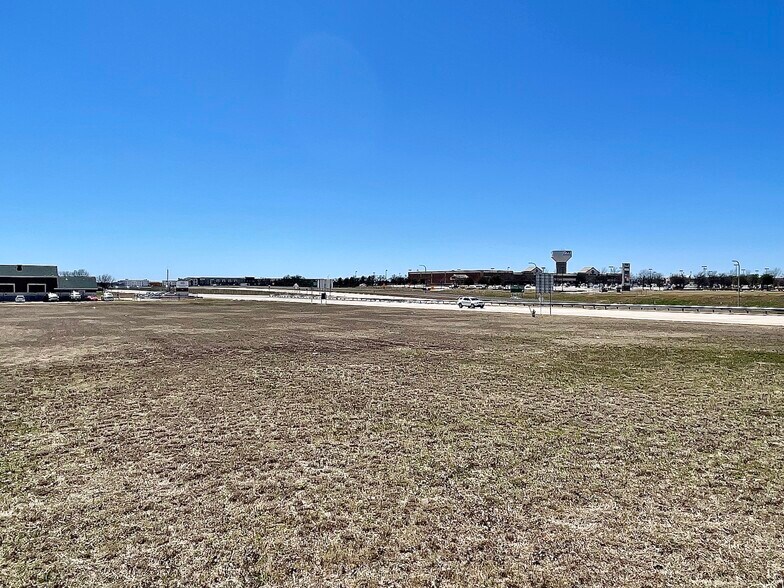 More Photos Of 840 N State Highway 360, Mansfield Land For Sale
