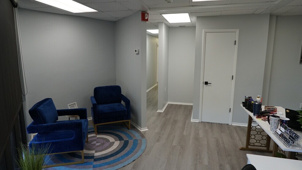 More Photos Of 2477 Stickney Point Rd, Sarasota Medical For Sale