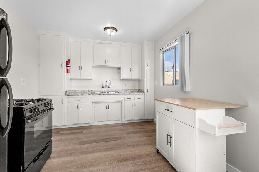 More Photos Of 1519 Missouri St, San Diego Apartments For Sale