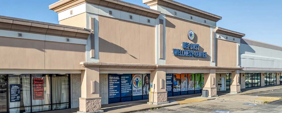 More Photos Of 8705 W Bellfort Ave, Houston Storefront For Lease