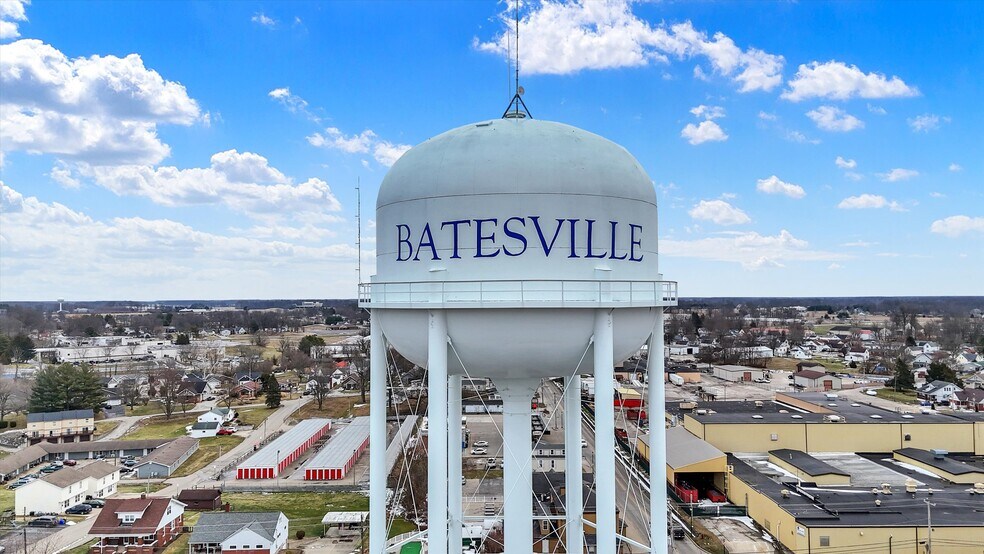 More Photos Of 35 S Main St, Batesville Warehouse For Sale