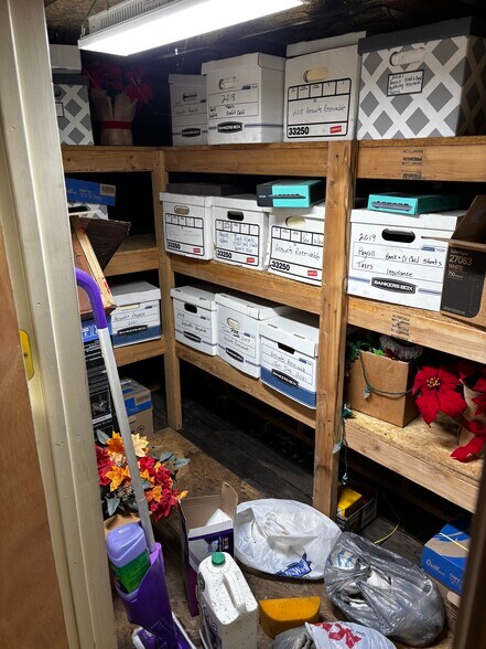 More Photos Of 330 Strode Ave, Coatesville Auto Repair For Lease