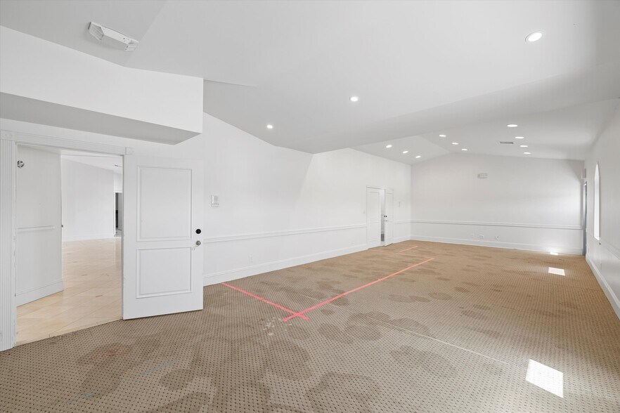 More Photos Of 721 Buol Rd, Pahrump General Retail For Sale