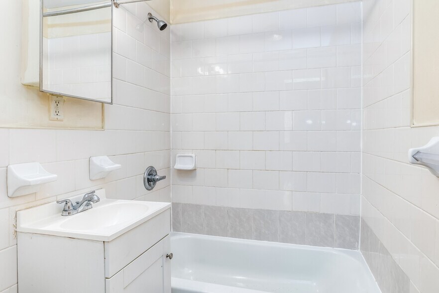 More Photos Of 311 Beach 53rd St, Far Rockaway Apartments For Sale