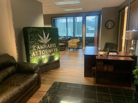 More Photos Of 340 E Big Beaver Rd, Troy Office For Lease