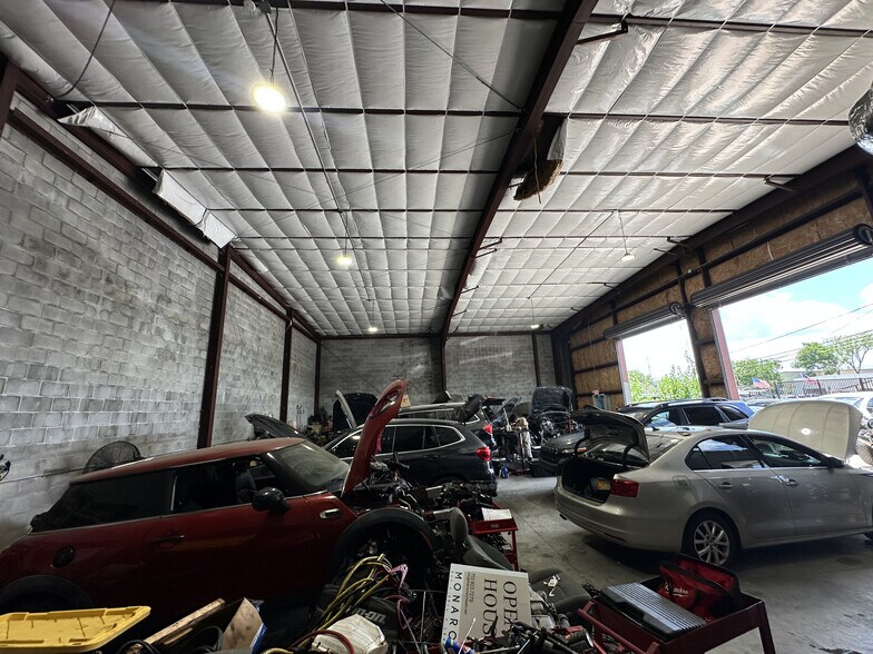 More Photos Of 3825 Jeanetta St, Houston Industrial For Sale