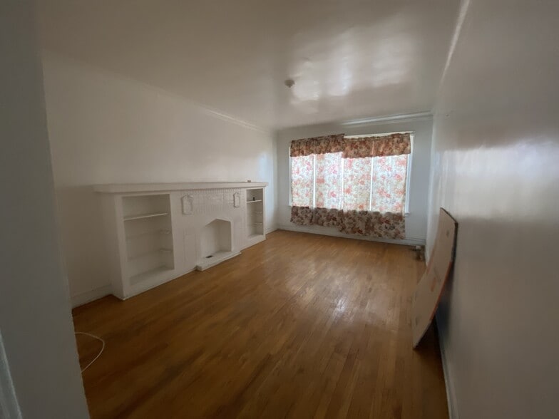 More Photos Of 4326 W 17th St, Chicago Apartments For Sale