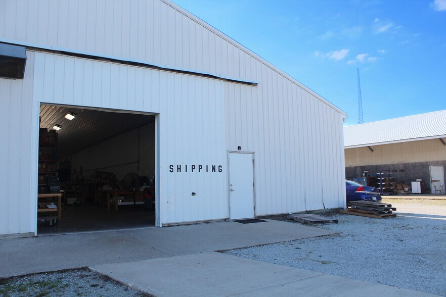 More Photos Of 2196 Sweetgum Rd, Rochester Warehouse For Sale