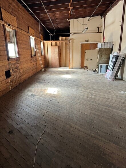 More Photos Of 46 Apel Pl, Manchester Warehouse For Sale