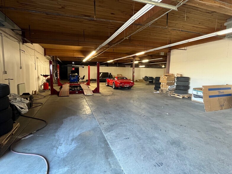 More Photos Of 1200 S Canyon Rd, Ellensburg Auto Dealership For Sale