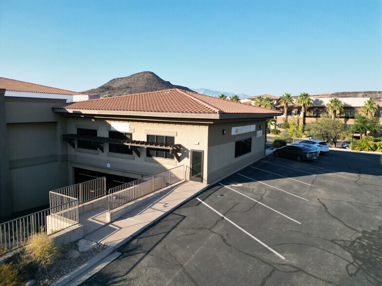 Primary Photo Of 1487 S Silicon Way, Saint George Freestanding For Lease