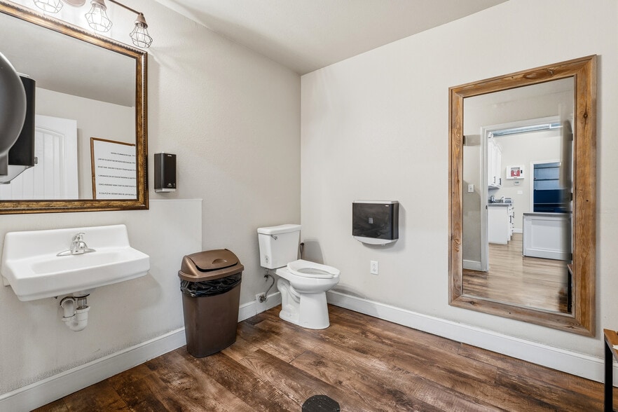 More Photos Of 5505 132nd st, Lubbock Industrial For Sale