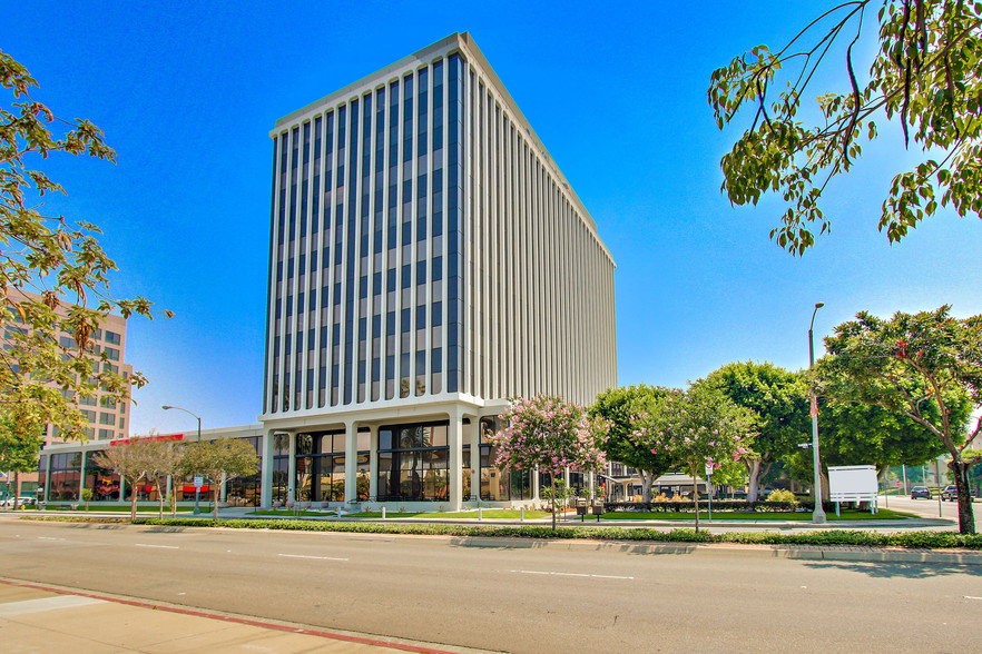 Primary Photo Of 300 S Harbor Blvd, Anaheim Medical For Lease