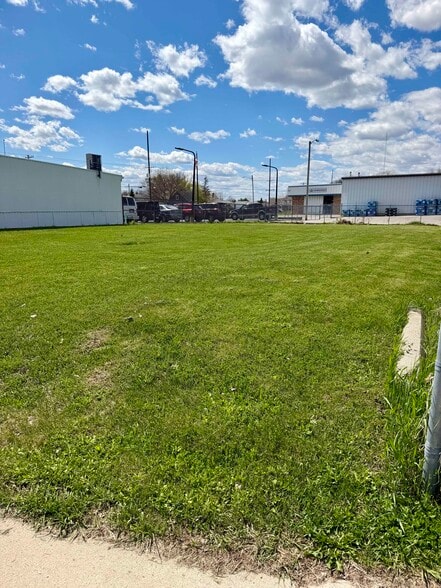 More Photos Of 636 Lime Kiln Rd, Green Bay Land For Sale