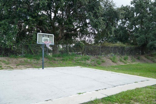 More Photos Of 8001 Silver Star Rd, Orlando Schools For Sale