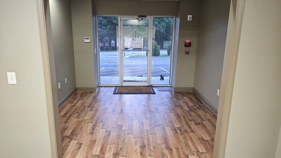 More Photos Of 130 Celtic Blvd, Tyrone Warehouse For Sale