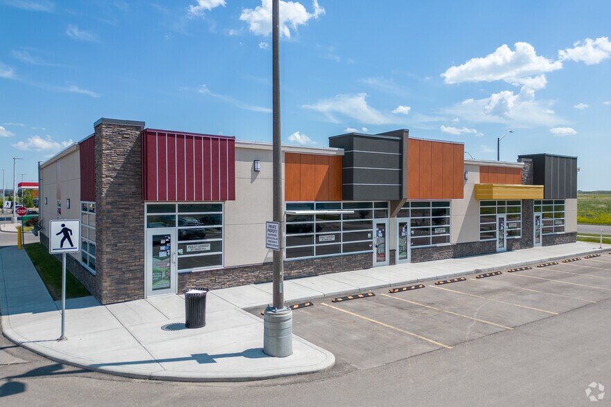 More Photos Of 3760 104 Av NE, Calgary Storefront Retail Office For Sale