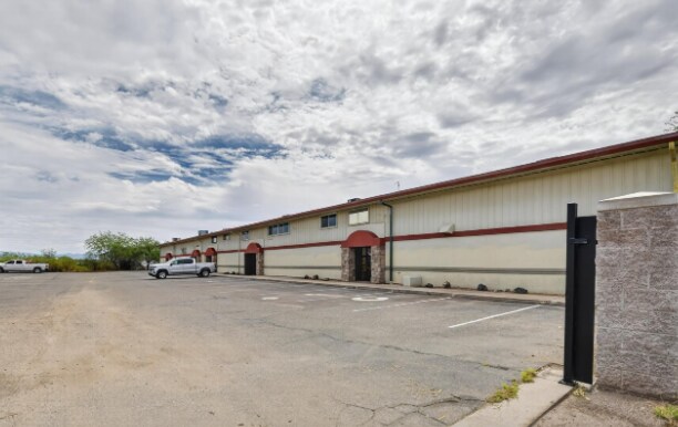 More Photos Of 3550 N Sabin Brown Rd, Wickenburg Warehouse For Sale