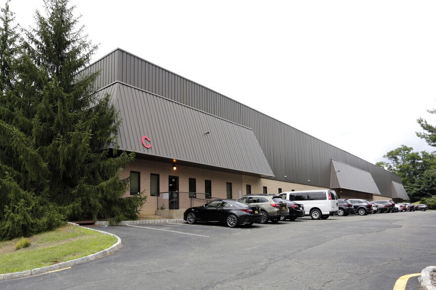 More Photos Of 111 Canfield Ave, Randolph Flex For Lease