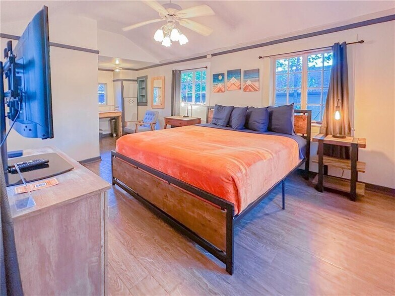 More Photos Of , Eureka Springs Unknown For Sale